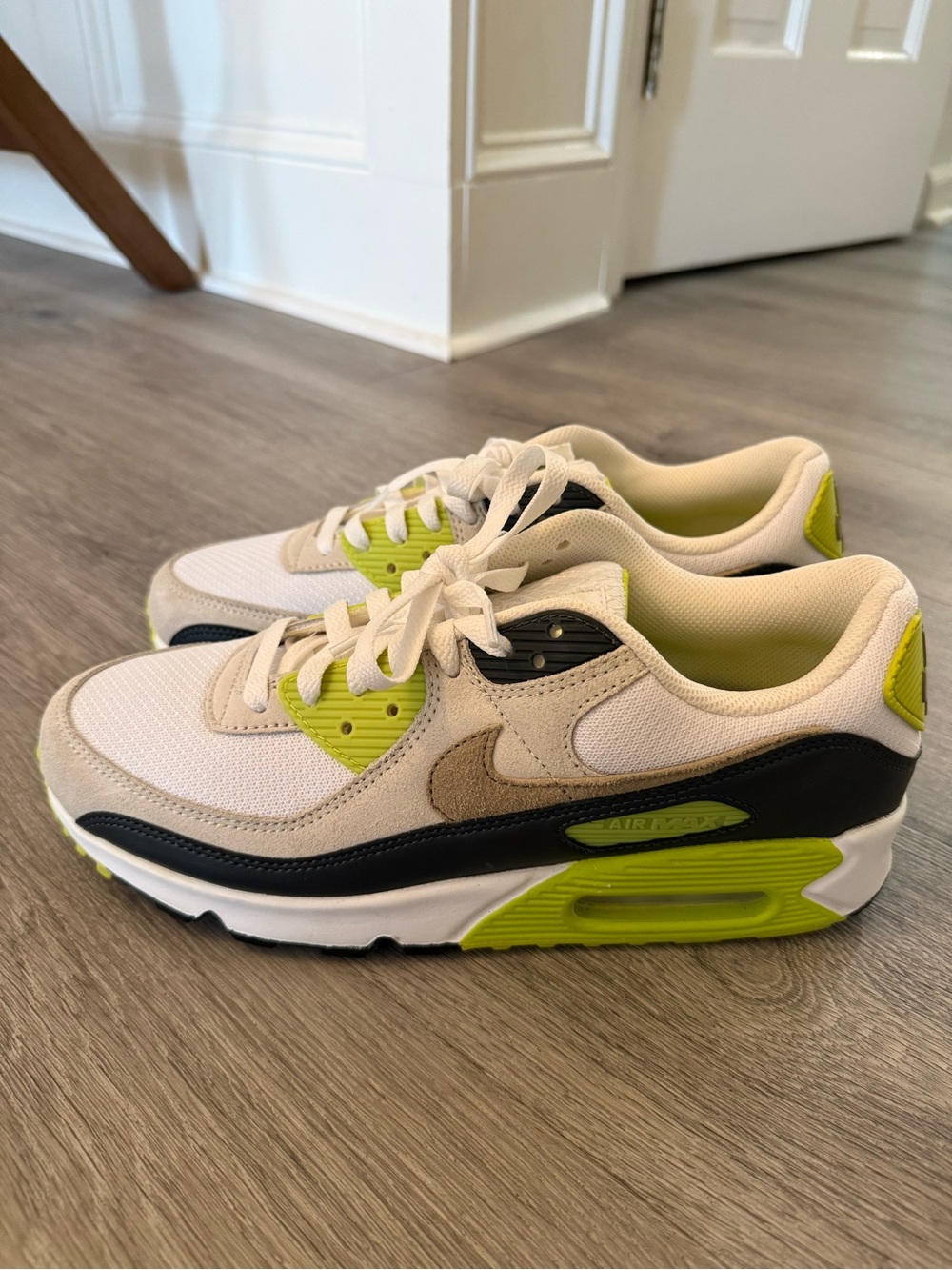 Nike Air Max 90 “Cyber”
